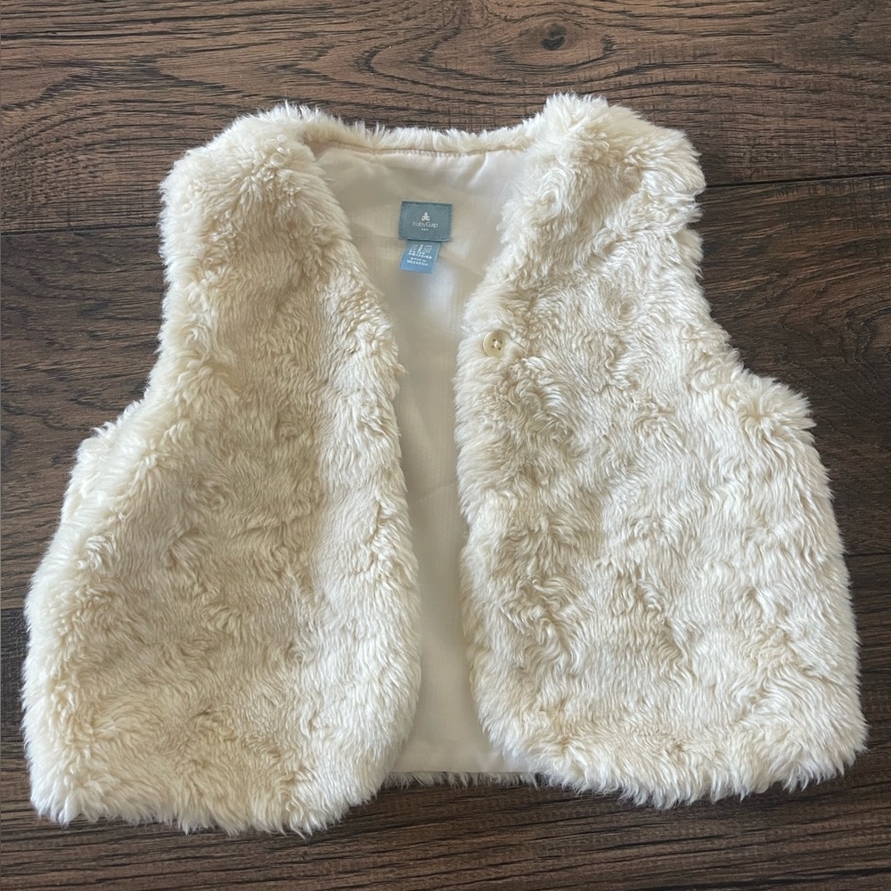 Baby GAP Faux Fur Vest Size 5T